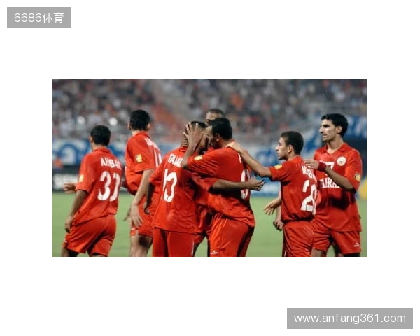 亚预赛出线关键战!中国香港vs新加坡首发:安永佳、陈晋一领衔